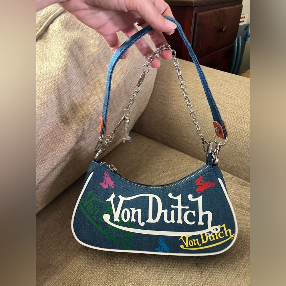 Von Dutch denim shoulder bag with silver chain